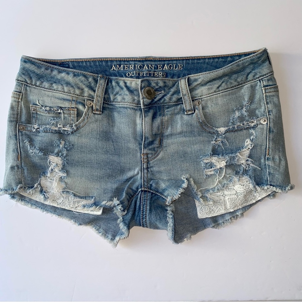 American Eagle Shorts Women 4 super low shortie Denim Blue distressed crochet
